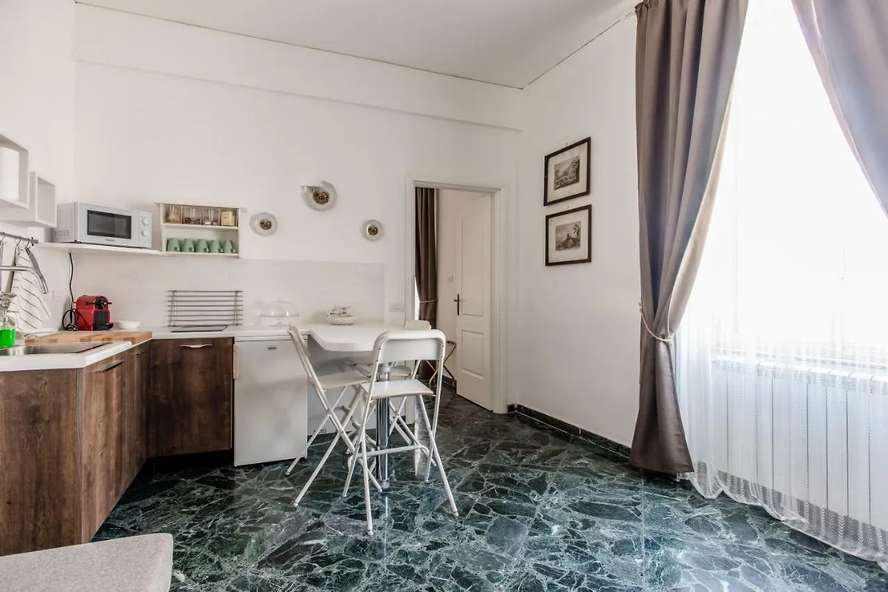 나폴리 La Casa Di Eugenio 아파트
